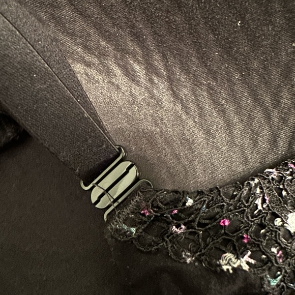 Victoria Secret - Body by Victoria Lined Perfect Coverage. - Picture 3 of 3